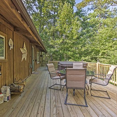 Secluded Stanardsville Cabin With 10 Acres And Hot Tub Exterior photo