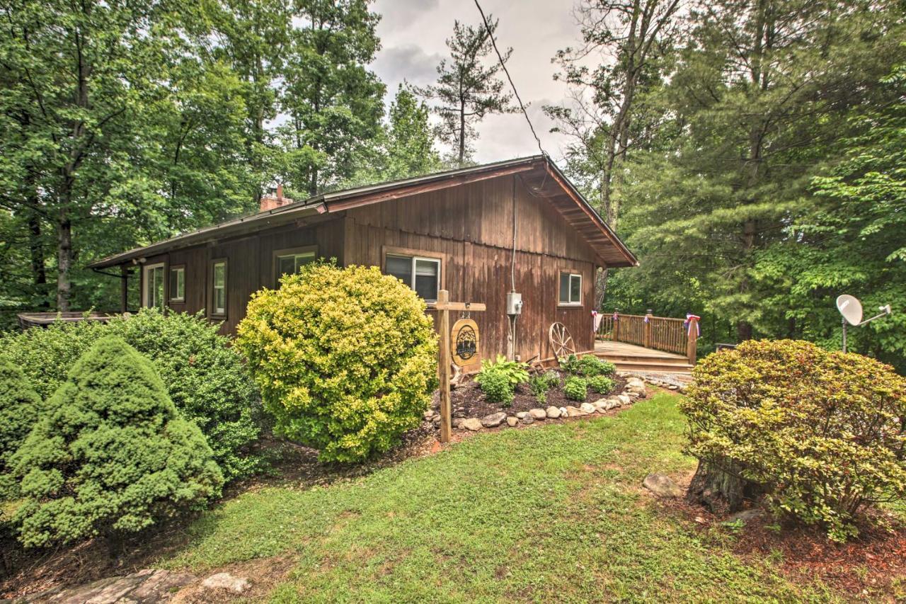 Secluded Stanardsville Cabin With 10 Acres And Hot Tub Exterior photo
