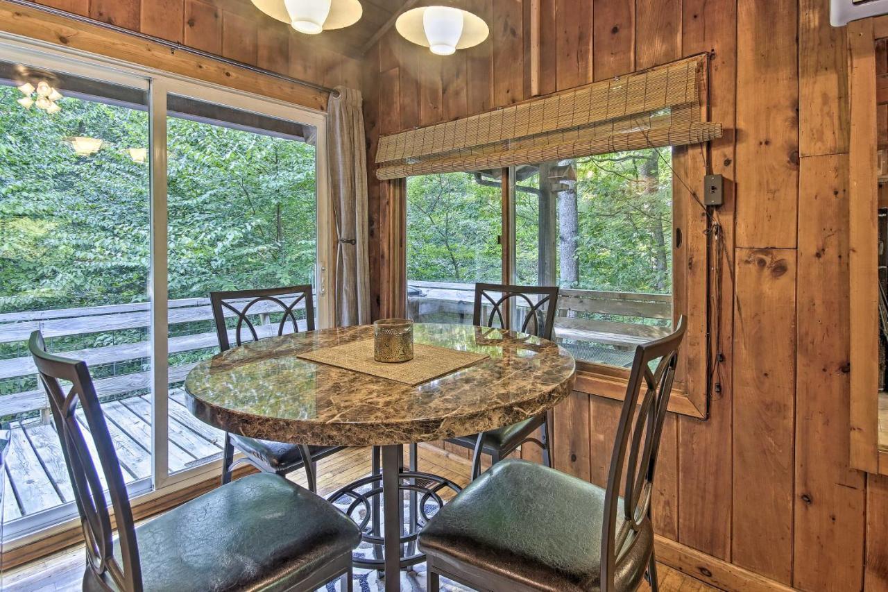 Secluded Stanardsville Cabin With 10 Acres And Hot Tub Exterior photo