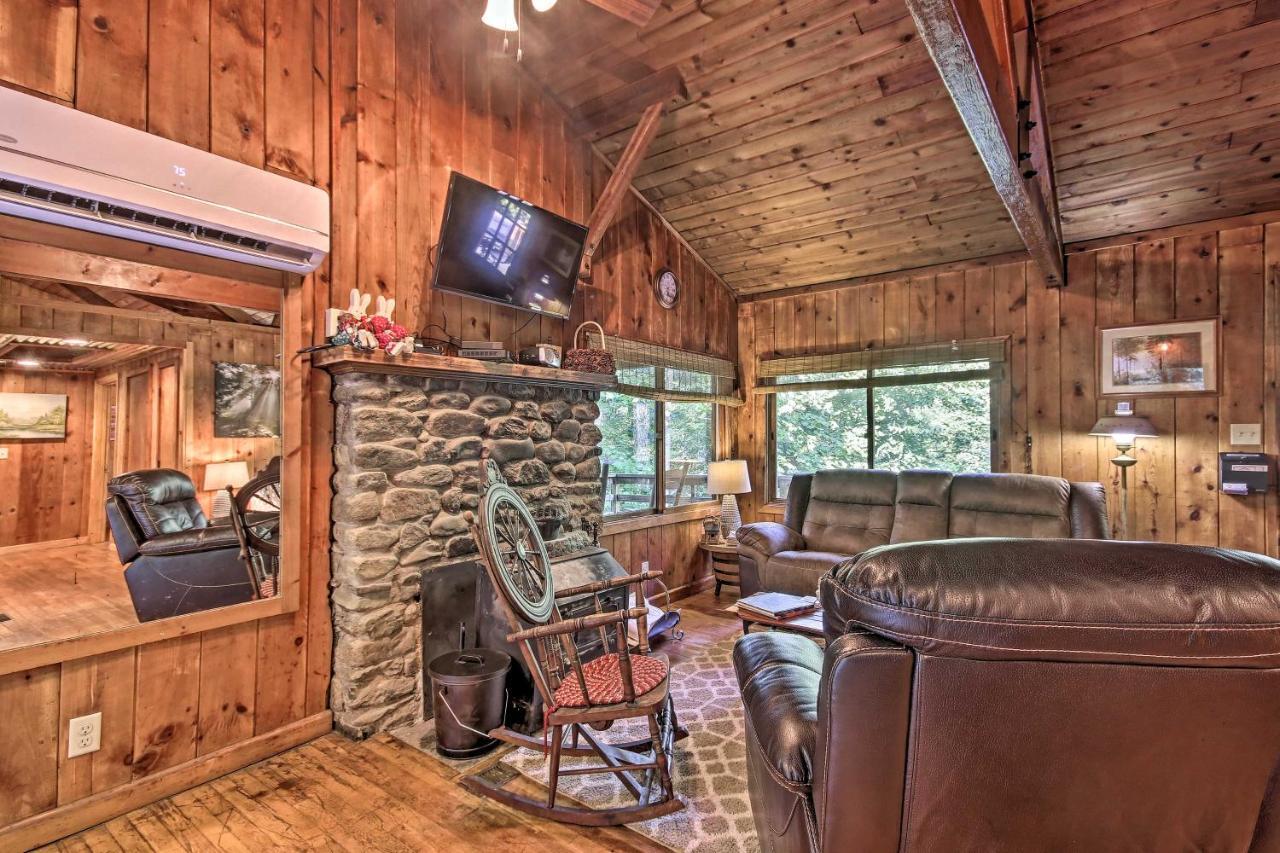 Secluded Stanardsville Cabin With 10 Acres And Hot Tub Exterior photo